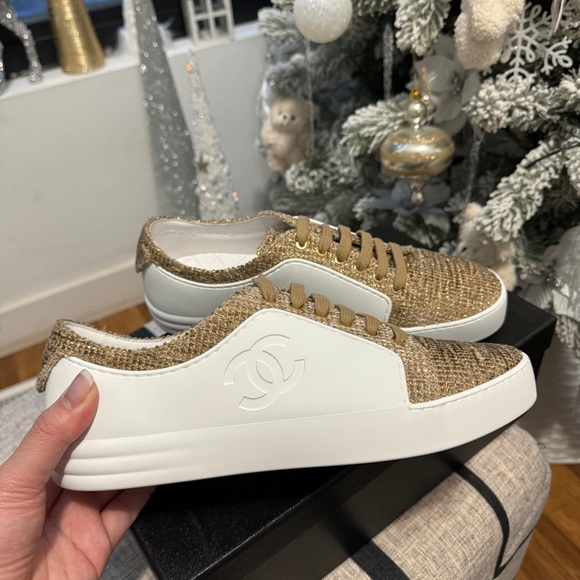 Authentic Chanel Tweed Sneakers - Picture 5 of 16